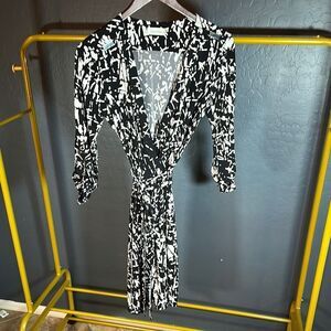 Calvin Klein Black and White Patterned Dress‎